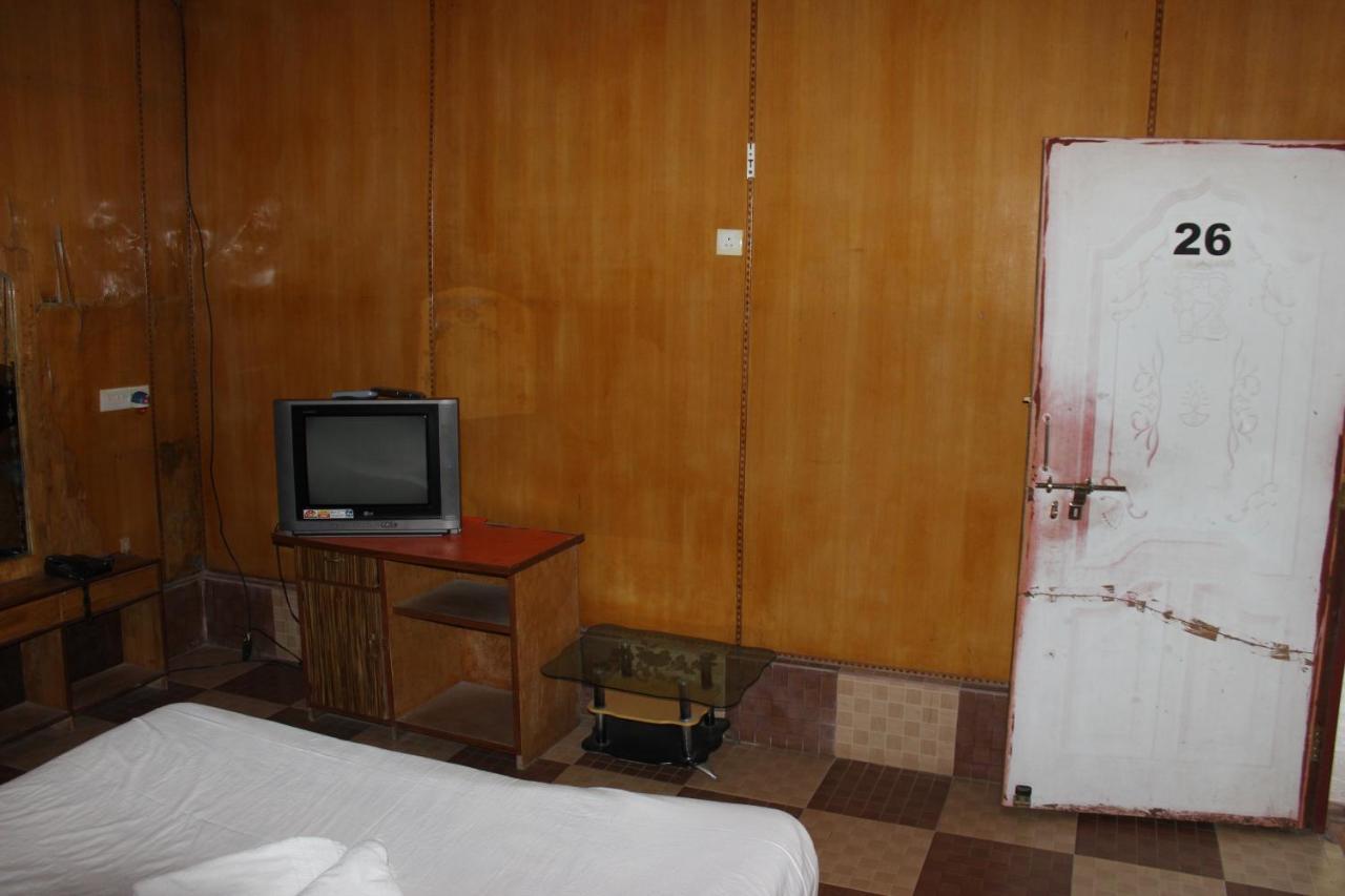 Gold Star Beach Resort Govind Nagar Exterior photo